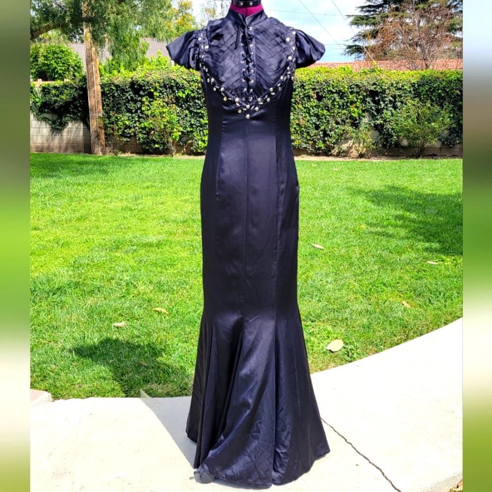 Garize lace-up beaded dress